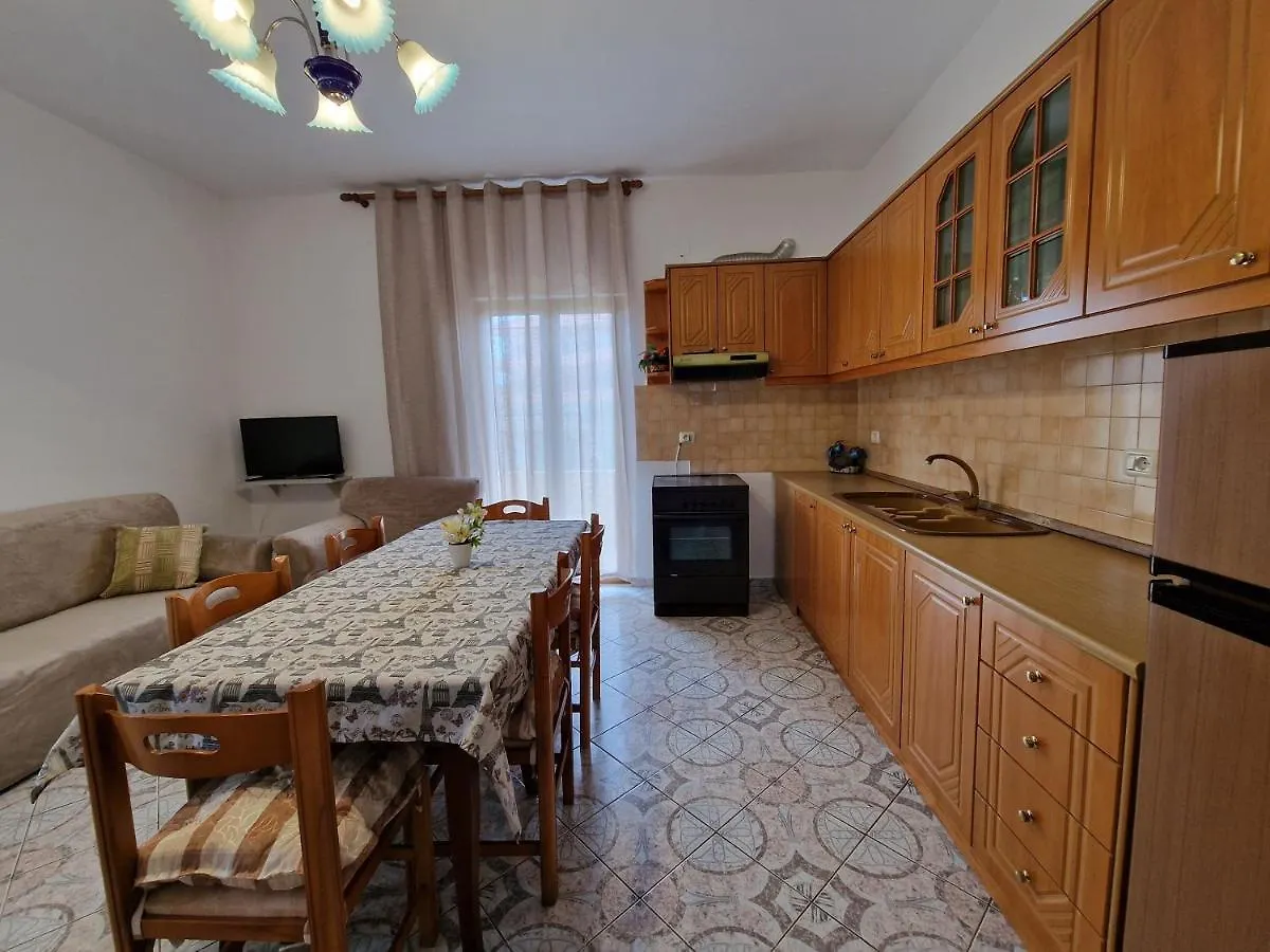 Doni Apartments Ksamil 0*,