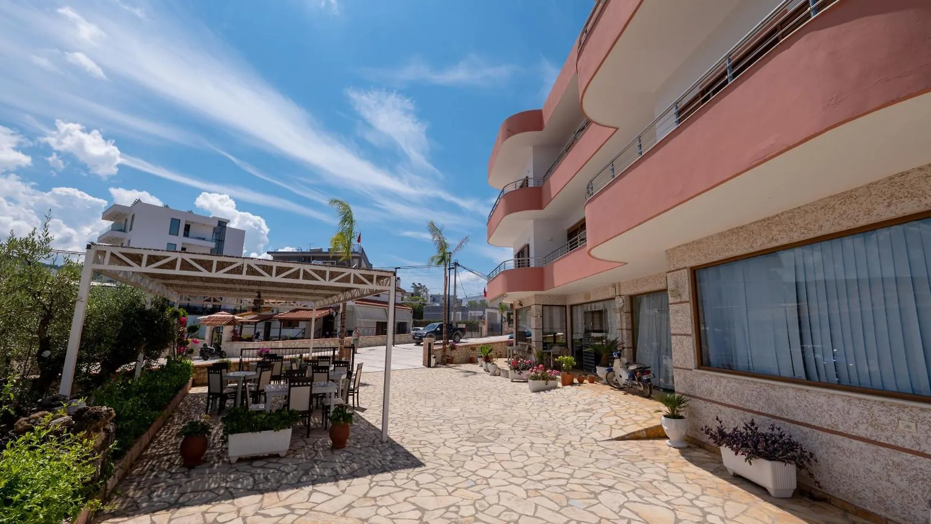 Doni Apartments Ksamil